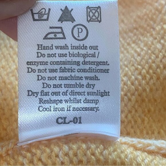 Pure Collection 100% Cashmere Light Orange V-Neck Sweater Size 12 - Picture 5 of 11